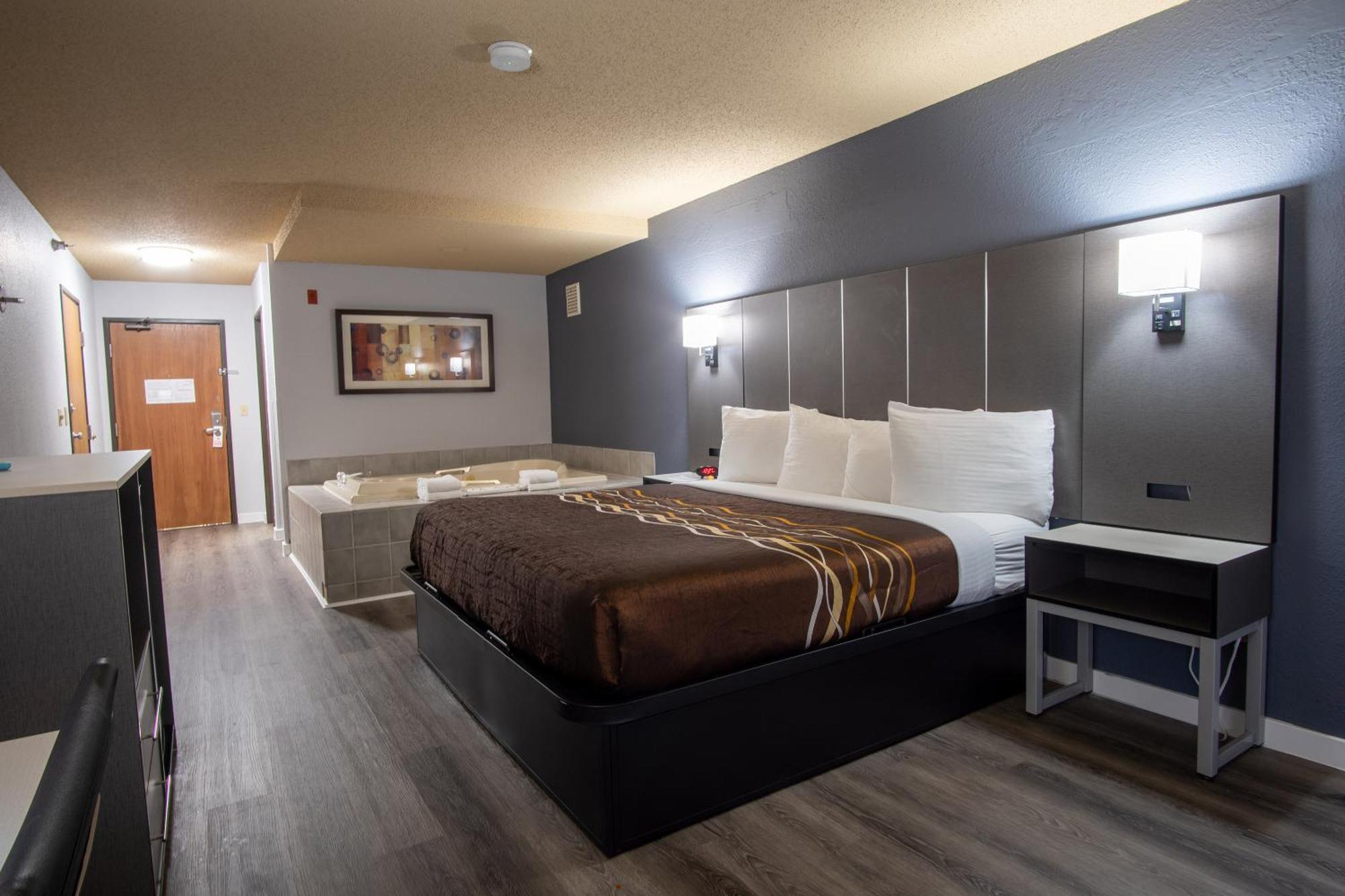 Coratel Inn And Suites By Jasper Eagan St Paul Airport & Mall Of America מראה חיצוני תמונה