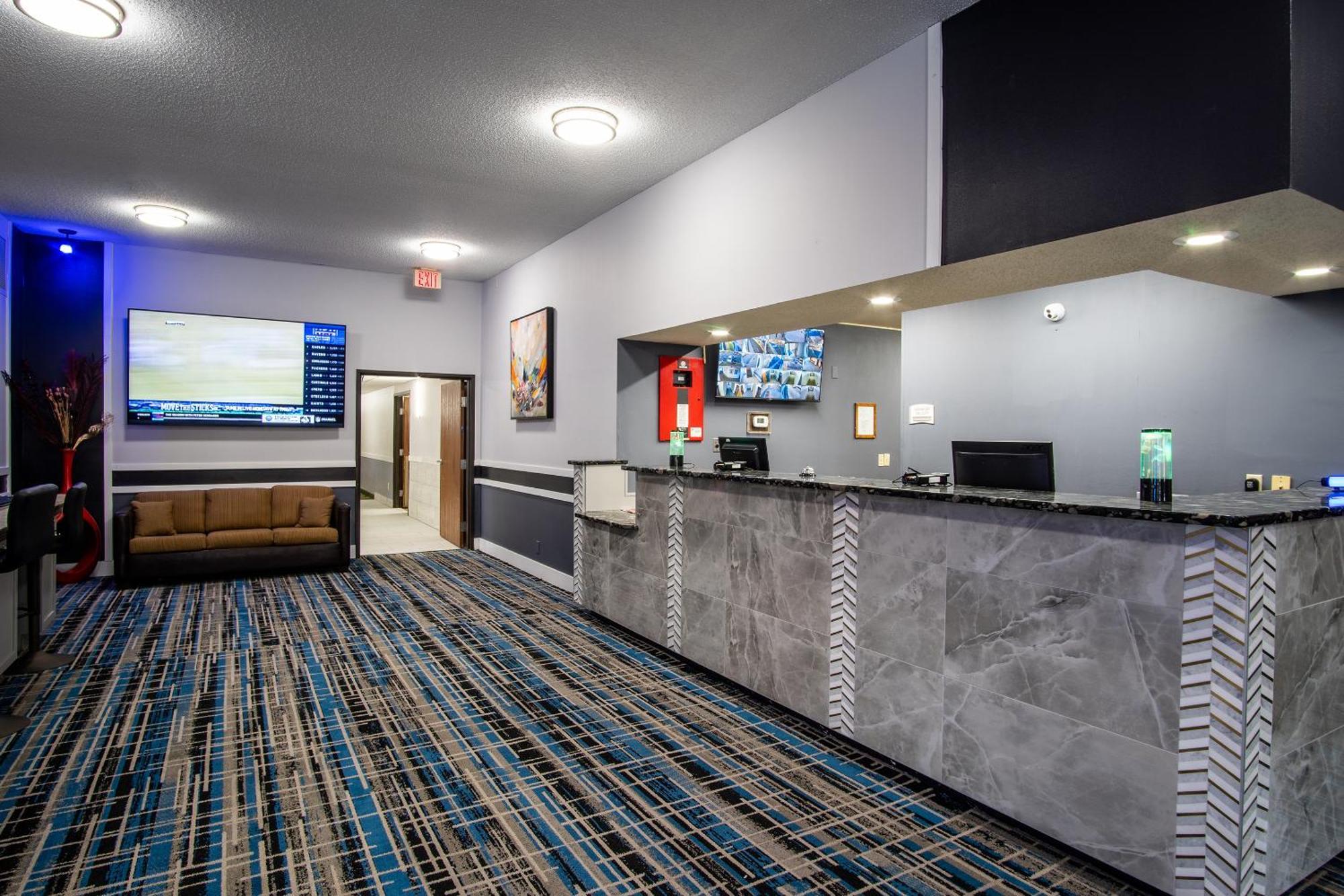 Coratel Inn And Suites By Jasper Eagan St Paul Airport & Mall Of America מראה חיצוני תמונה